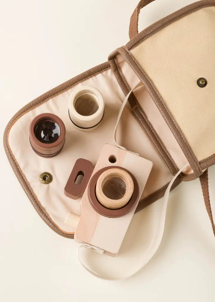 Wooden Camera with Bag - Holt and Ivy